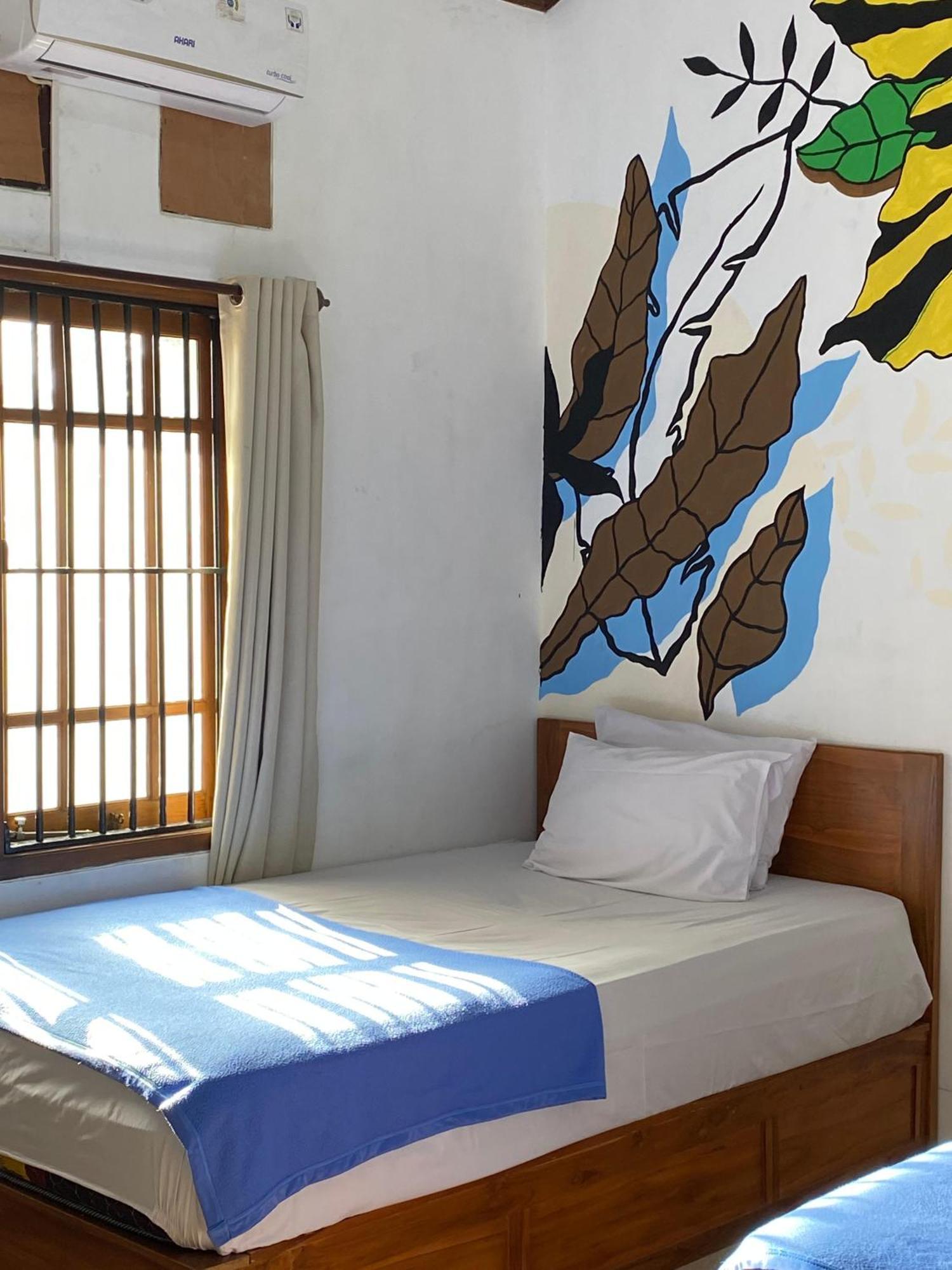 Zzz Hostel Banyuwangi  Szoba fotó
