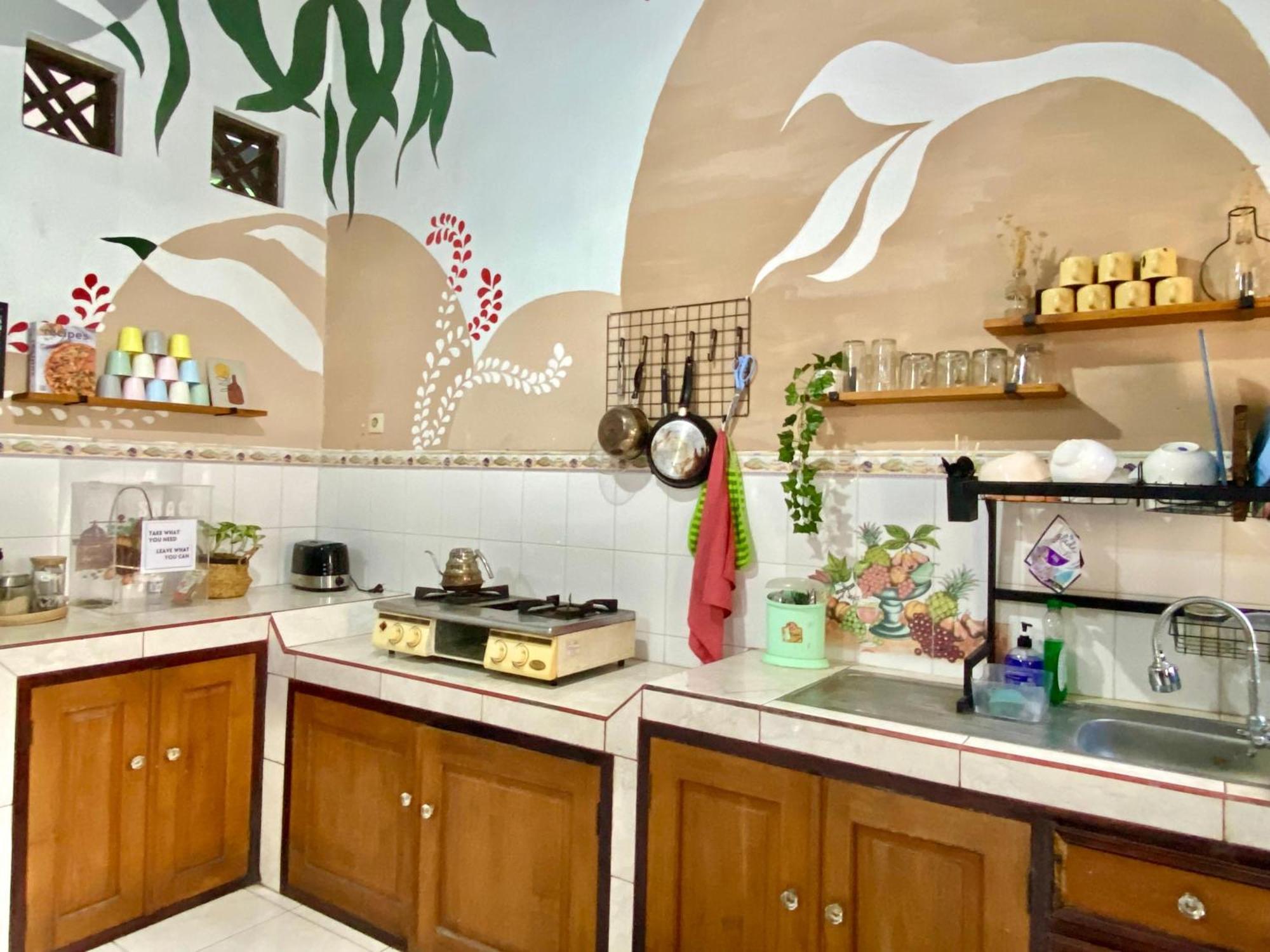Zzz Hostel Banyuwangi  Kültér fotó